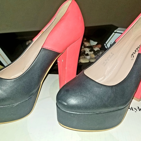 Platform heels - Picture 2 of 12